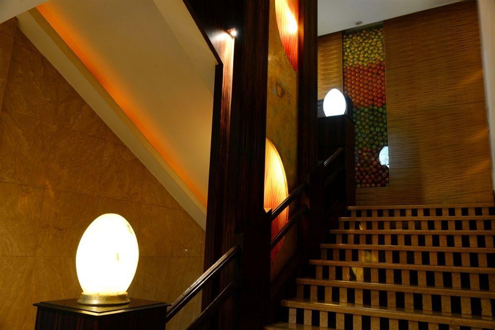 Base-Sanlitun Serviced Apartment 北京 エクステリア 写真